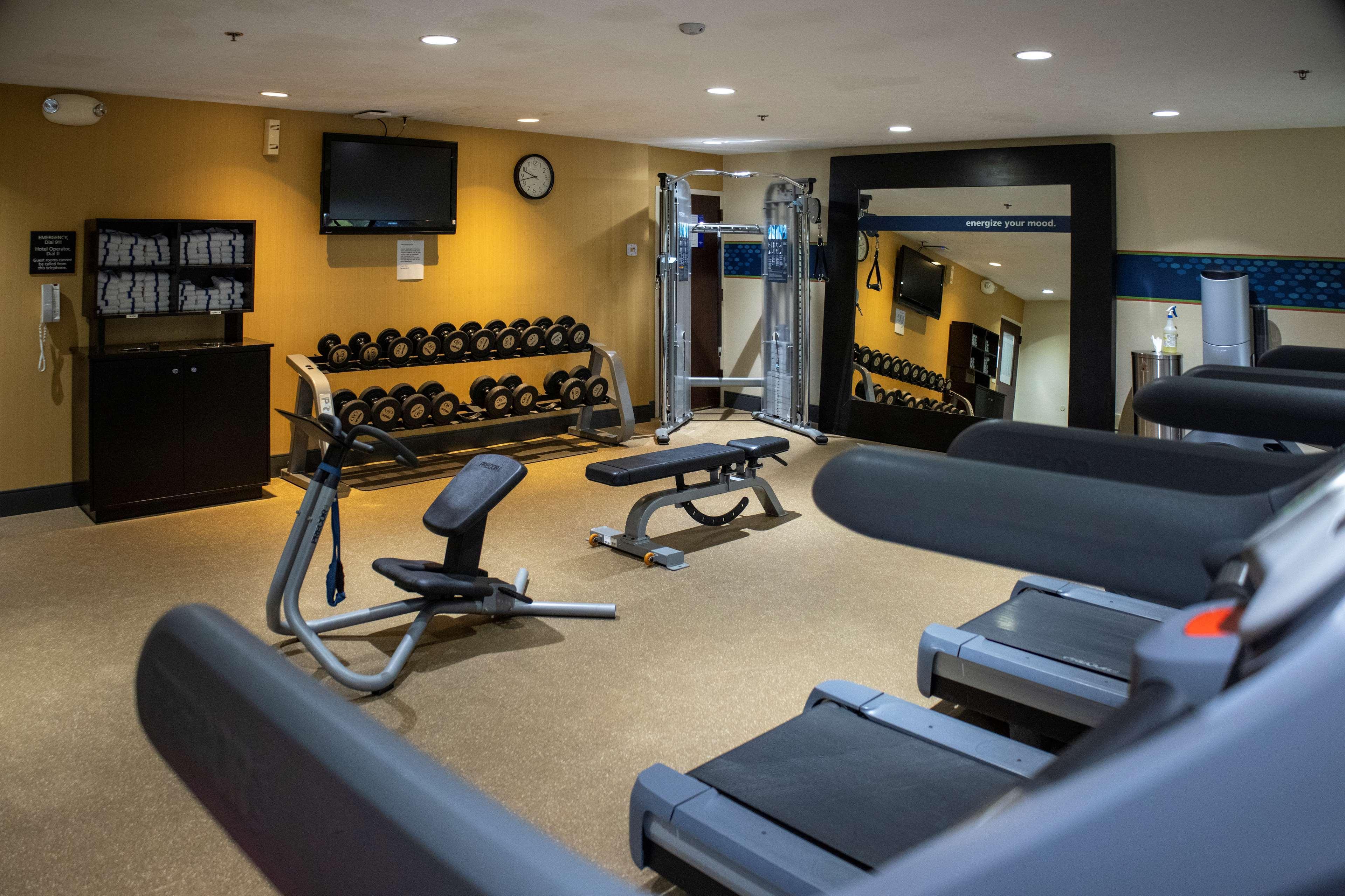 Comfort Inn Cadillac Bagian luar foto