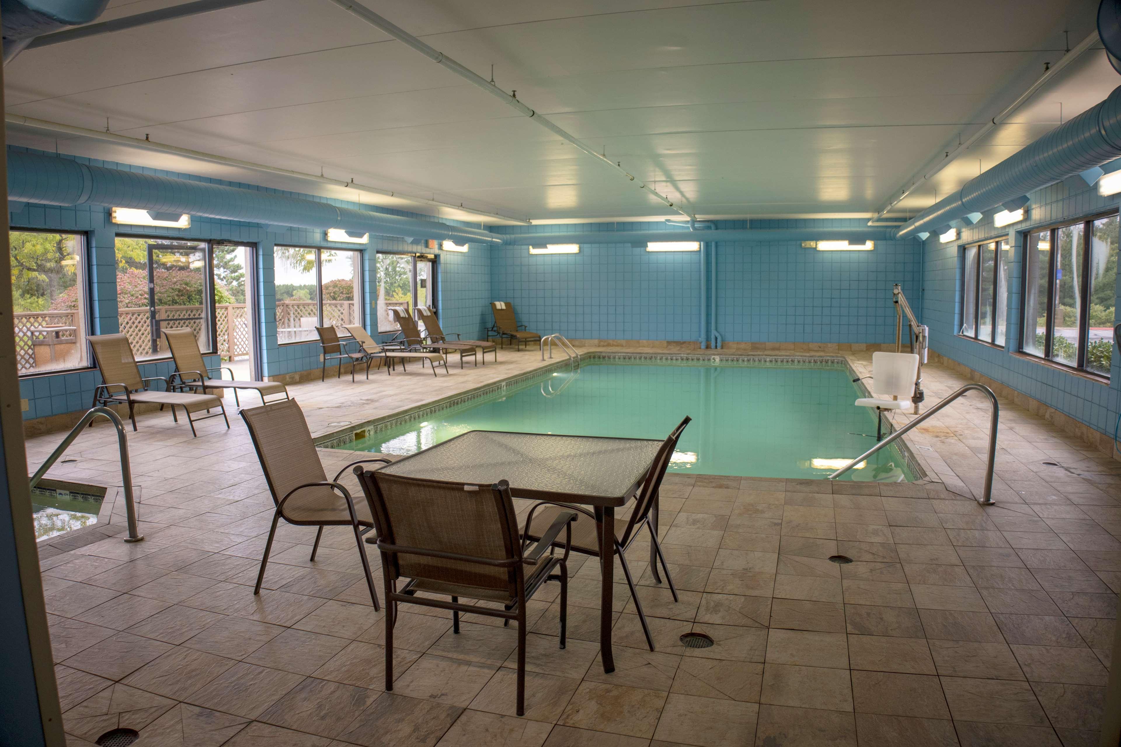 Comfort Inn Cadillac Bagian luar foto