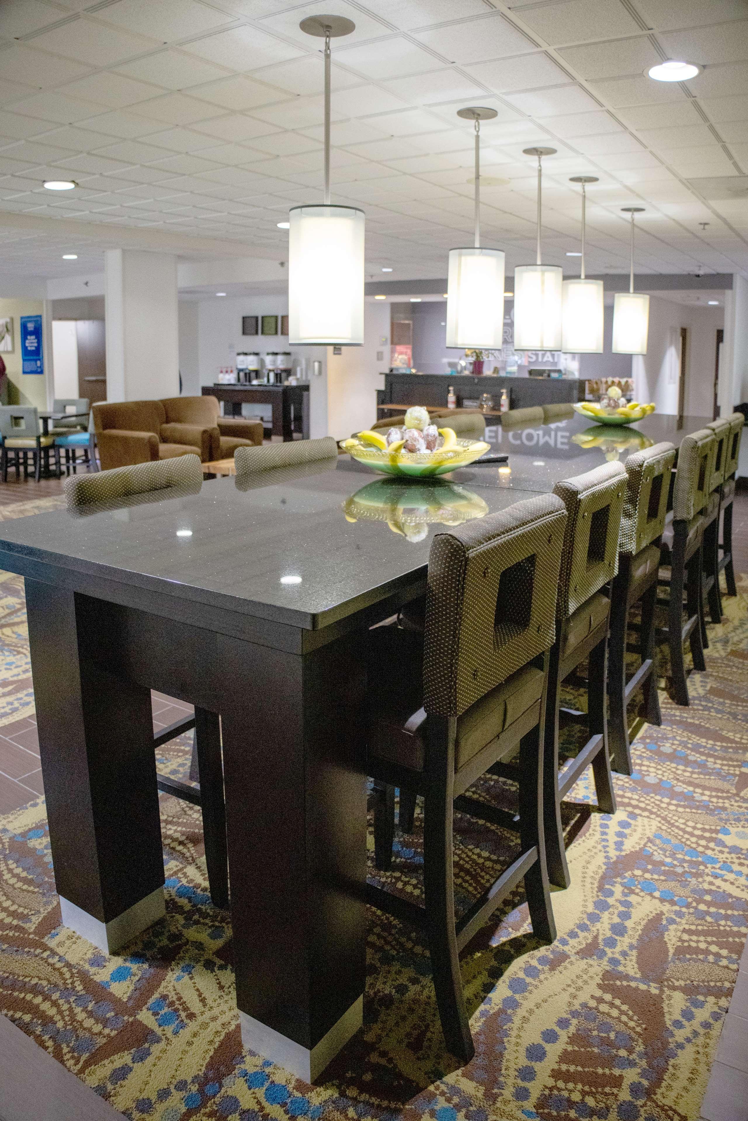 Comfort Inn Cadillac Bagian luar foto