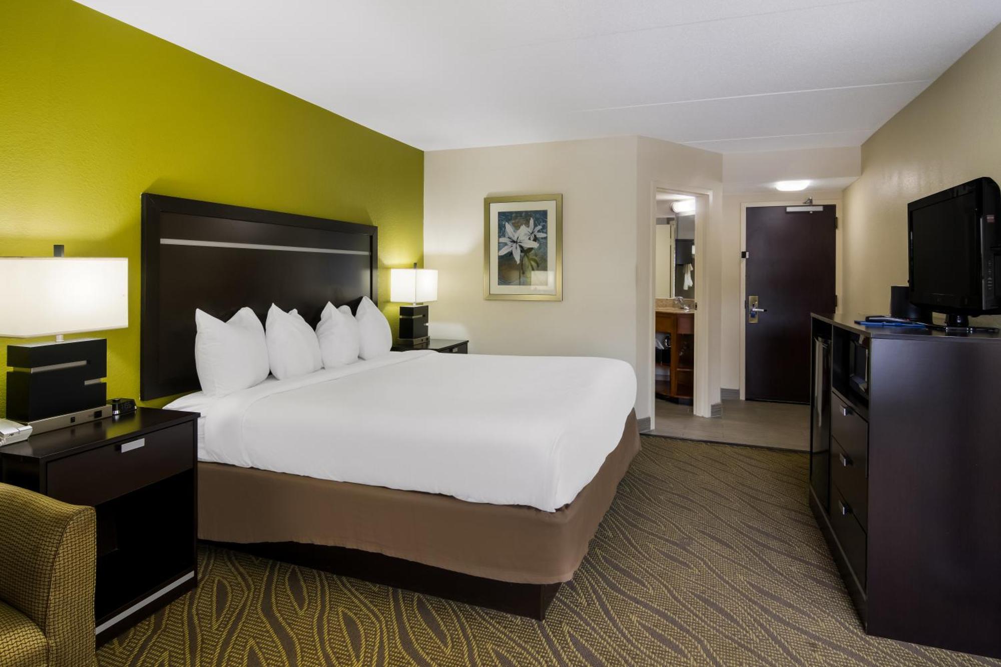 Comfort Inn Cadillac Bagian luar foto