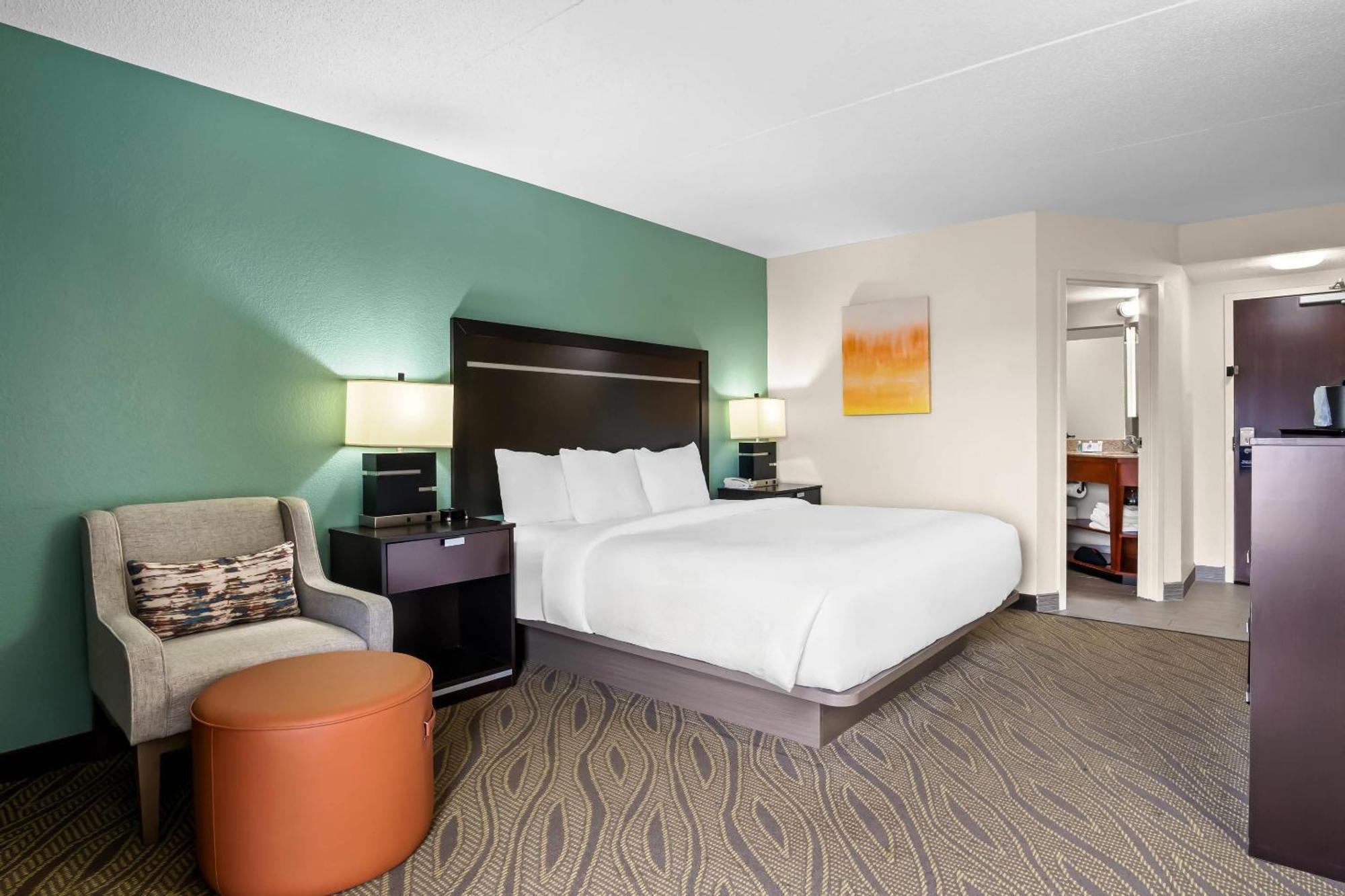 Comfort Inn Cadillac Bagian luar foto